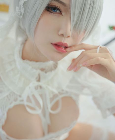 电影不扣钮的女孩
