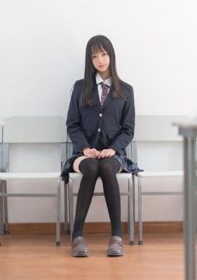 25岁的女高中生
